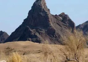 غار دیو ورزق