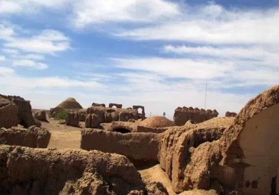 مجموعه معماري روستاي عمراني گناباد