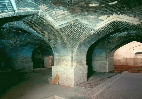باشکوه ترین مسجد درمیان