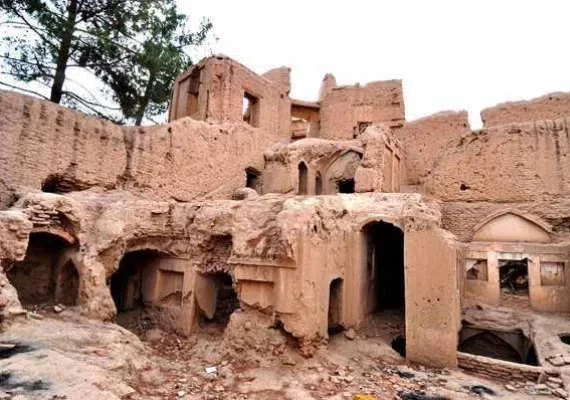 ارگ بهارستان یا باغ زرشکی بیرجند