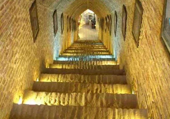 اب انبار شریعت(موزه اب گناباد)