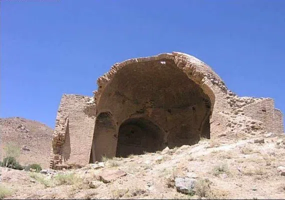 مزار قنات بی آبه