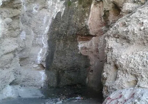 غار نوشیروان