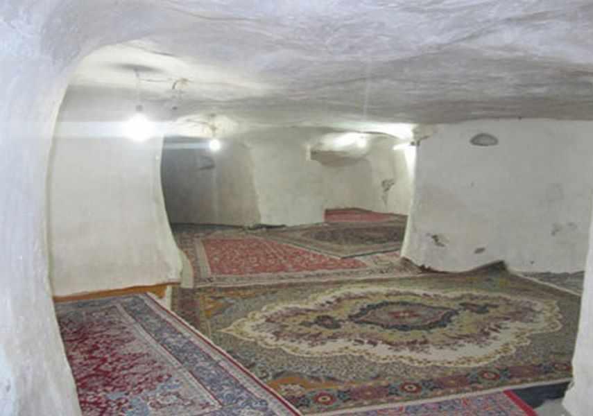 مسجد مزار