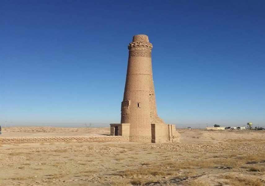 محوطه تاریخی سنگ بست و مقبره ارسلان جاذب