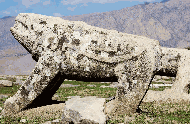 قبرستان شیرهای سنگی شهسوار