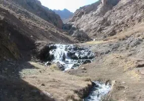 آبشار فیض آباد