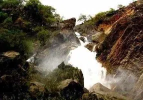 آبشار نگین