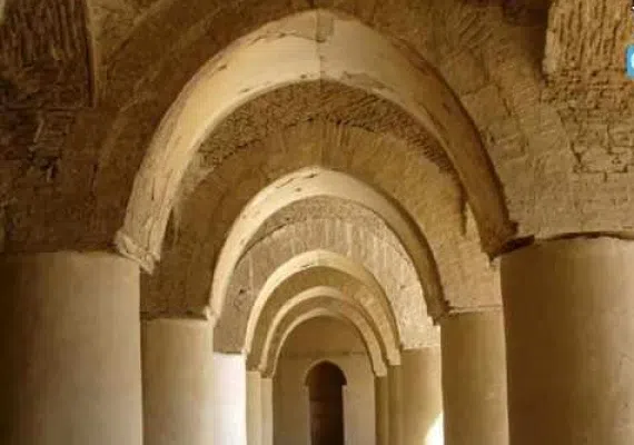 مسجد تاریخانه دامغان