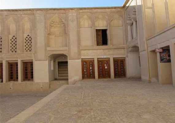 خانه ی صولت(موزه ی مردم شناسی ابرکوه)