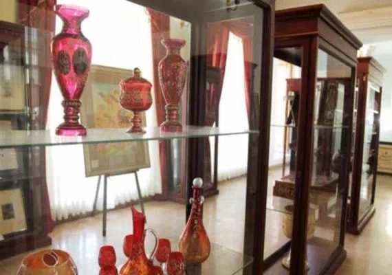 خانه تاریخی ملک