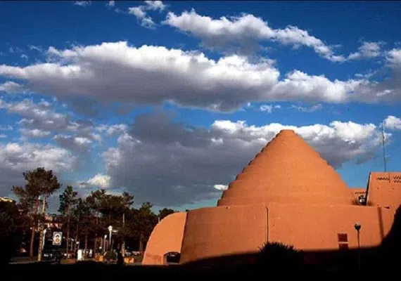 یخدان مویدی