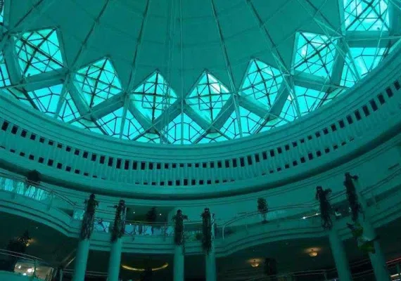 مجتمع تجاری الماس شرق