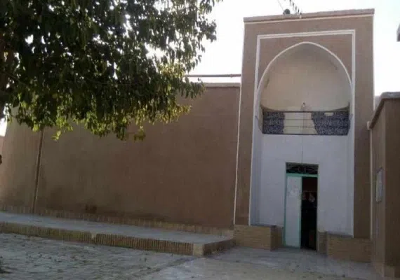 مسجد بیرون