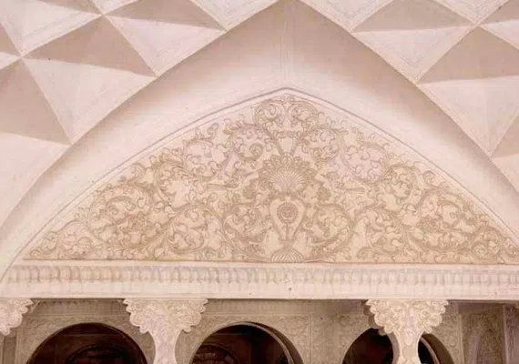 عمارت شترگلو