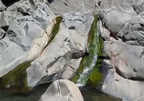 چشمه&zwnj;ی معدنی آبادآوران