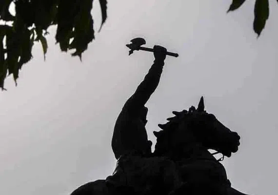 آرامگاه نادرشاه