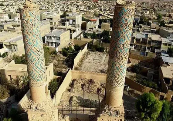 مناره های مسجد نظامیه