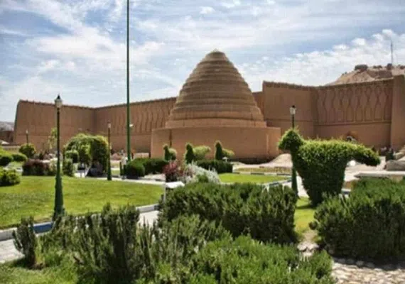 یخدان مویدی