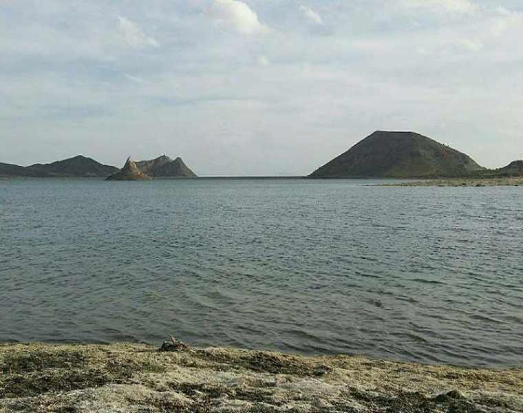 دریاچه سد بافت