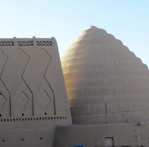 یخدان مویدی