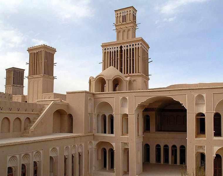 خانه ی آقازاده