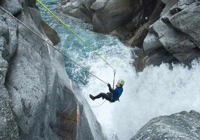 آبشار سیمک کرمان
