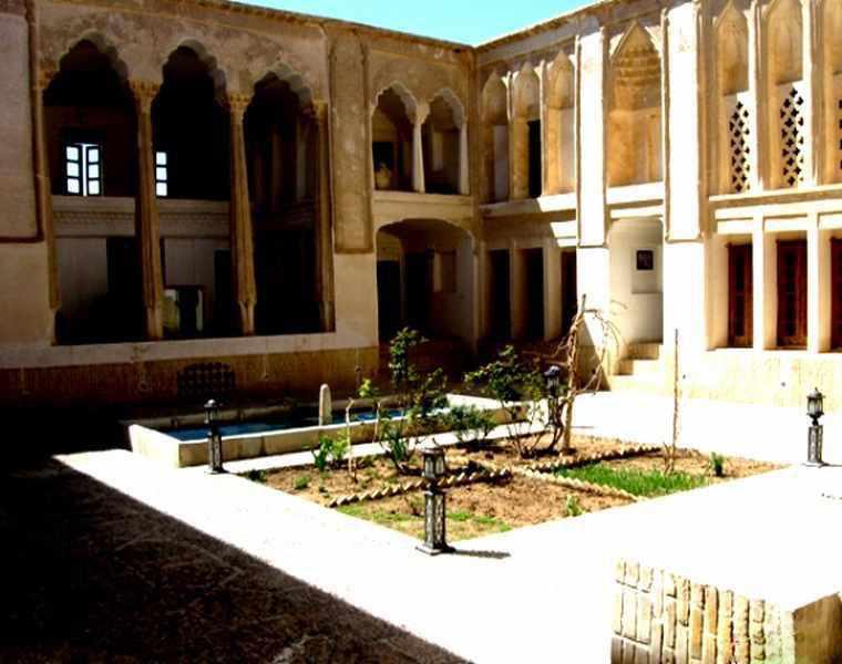 خانه ی صولت(موزه ی مردم شناسی ابرکوه)