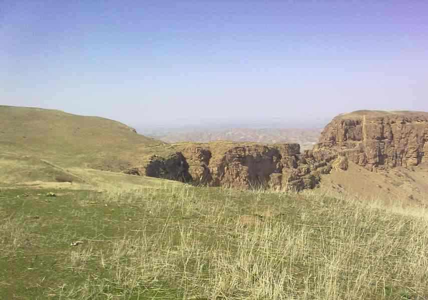 بقایای ارگ فرود کلات