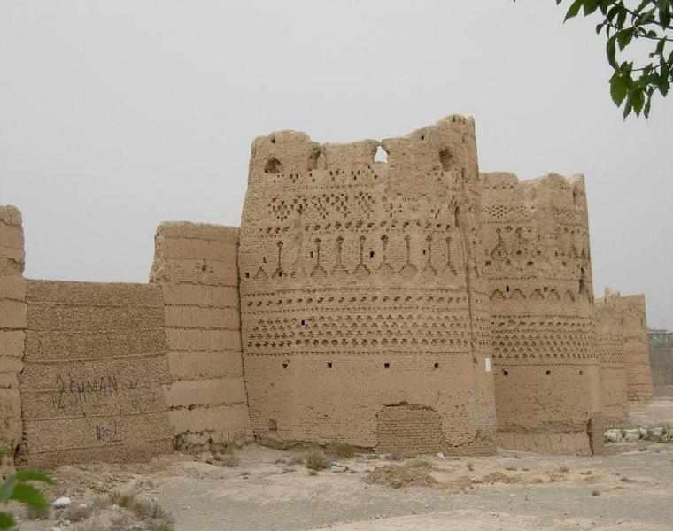 قلعه رباط ابرکوه