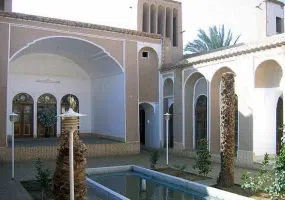 خانه ی آیت الله خاتمی(موزه ی رجال و مفاخر)