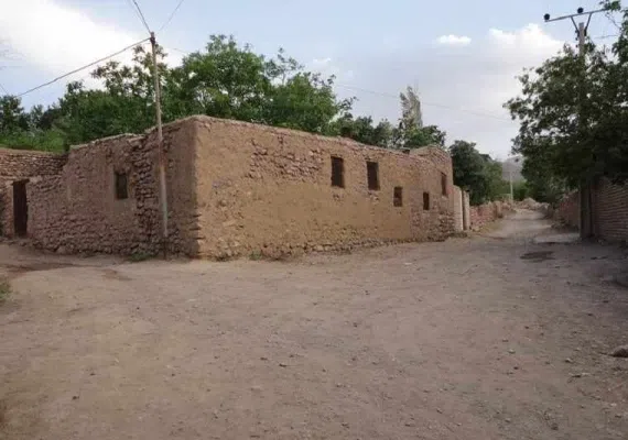 روستای سرتخت