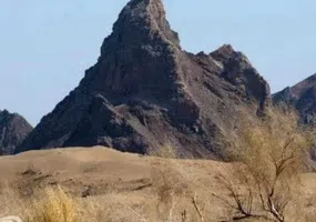 غار دیو ورزق