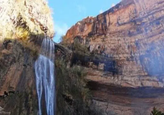 آبشار گنده گاو