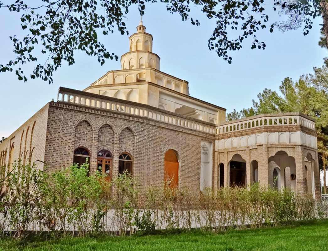ارگ کلاه فرنگی بیرجند