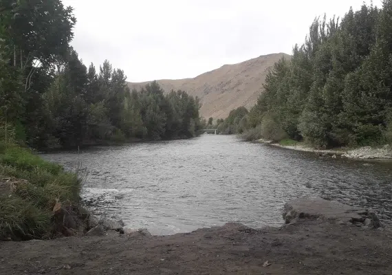 چم طاق از روستاهای باغ بهادران
