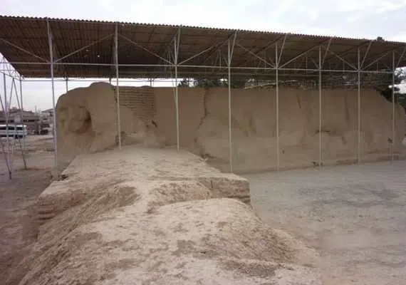 بقایای مسجد تابران توس