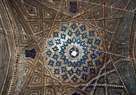 سرای قدیمی عزیزالله اف