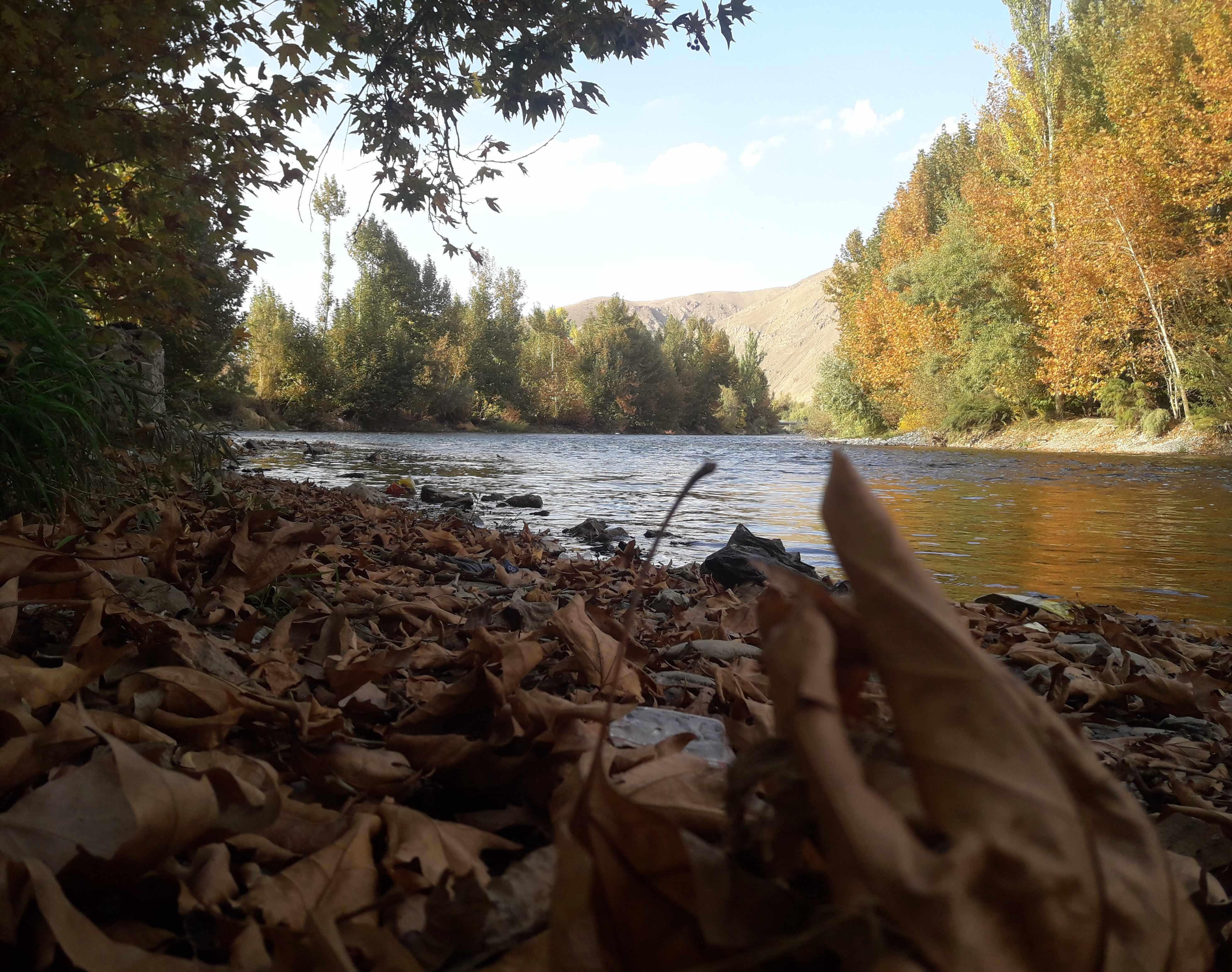 چم طاق از روستاهای باغ بهادران