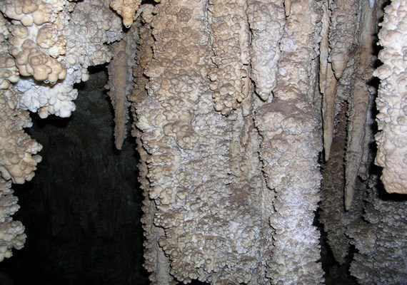 غار هندل آباد مشهد