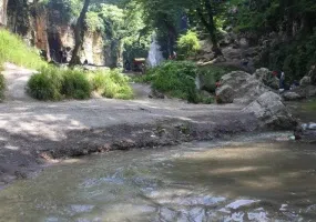 مجمومه آبشارهای لوه، آبشارهای پله ای ایران