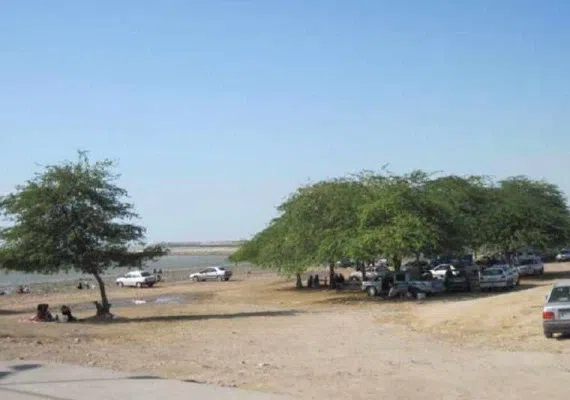 دفن متفاوت اجساد در گورستان شغاب