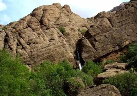 دره نی گاه لرستان، دره ای در زاگرس