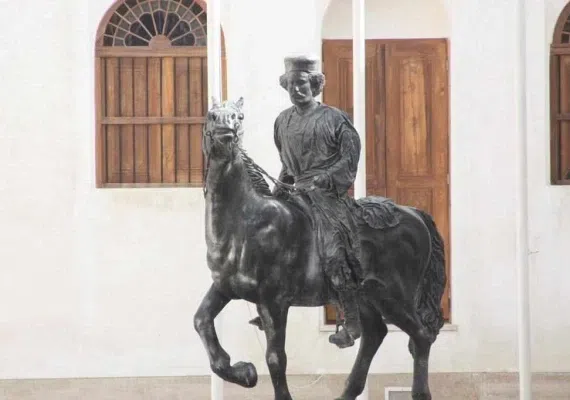 موزه خانه رئیسعلی دلواری، میراث مجاهدی دلیر