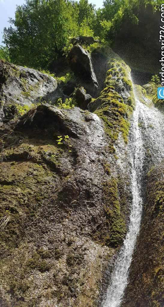 آبشار باران کوه