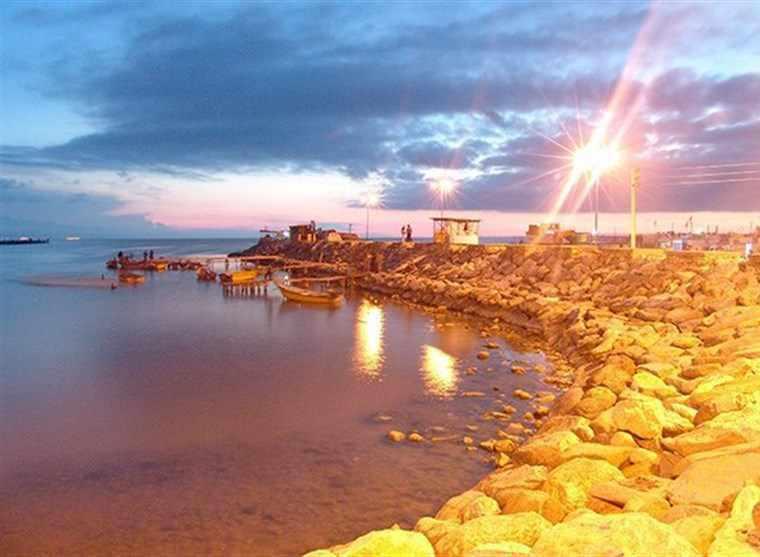 اسکله بندر گز، چهره زیبای دریای خزر در غروب آفتاب