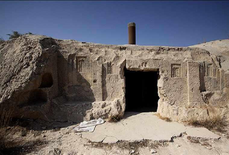 گورستان باستانی خارک