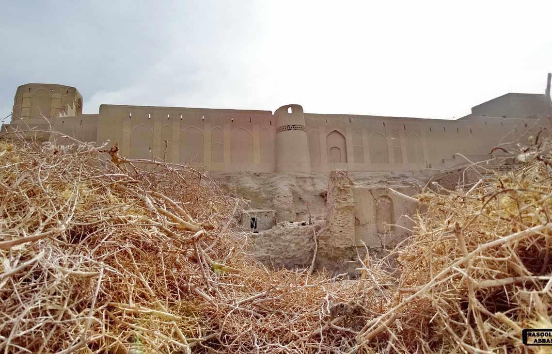 سکوهه، سرزمین قلعه های کهن