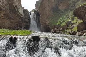 آبشار طارم هشترخان