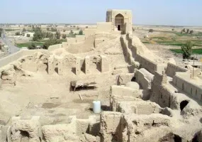 سکوهه، سرزمین قلعه های کهن